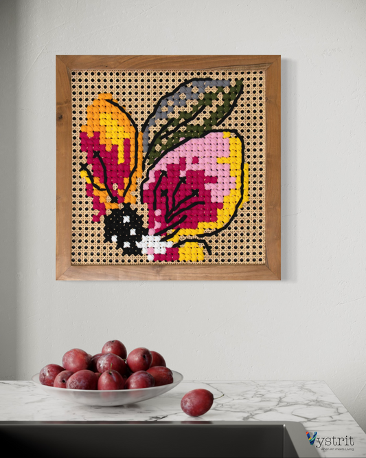 The Pink Bee